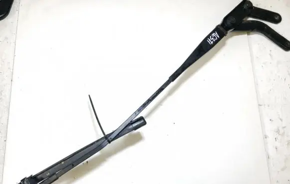 Ford Focus C-MAX Front wiper blade arm 3m5117526ca