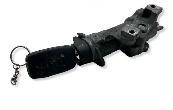 Audi A6 S6 C5 4B Ignition lock 4B0905851C