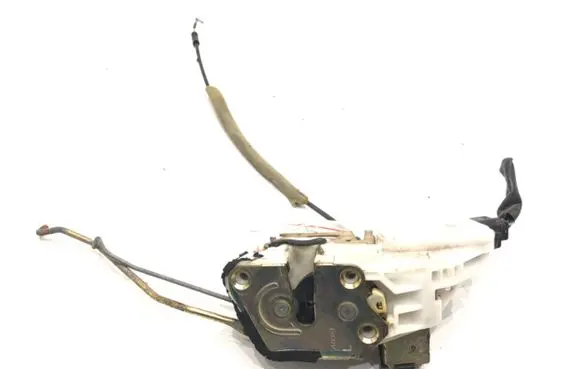 Mitsubishi Pajero Pinin Front door lock