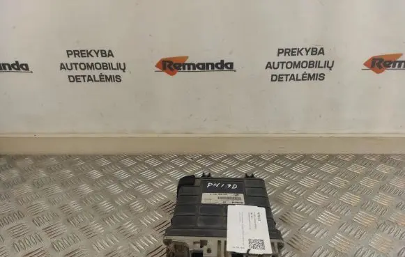 Volkswagen PASSAT B4 Engine control unit/module 028906021R 28RTD293 0281001245