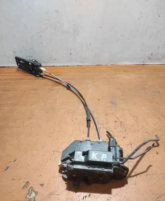 Hyundai i10 Front door lock