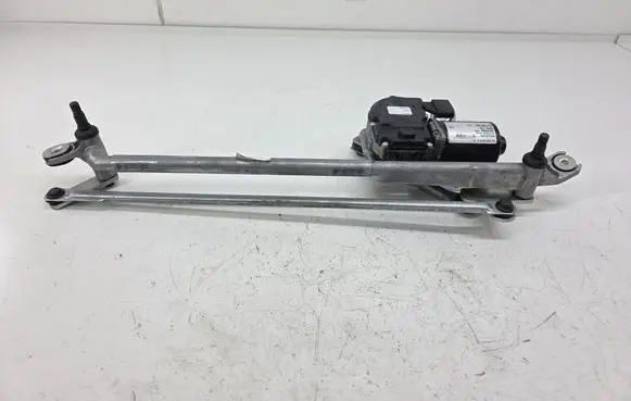 Front wiper linkage and motor