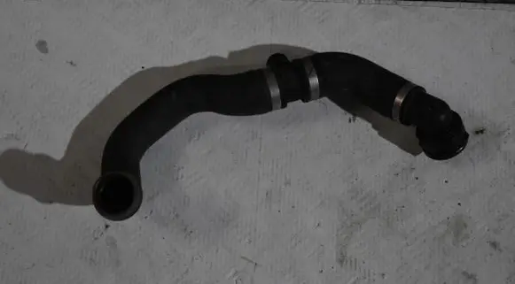 Mercedes-Benz C W205 Engine coolant pipe/hose A2055018982