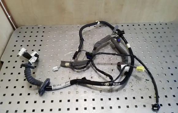 Renault Kadjar Front door wiring loom 241251894R