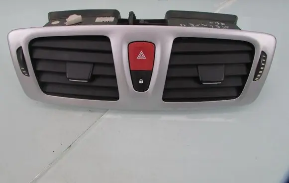 Renault Megane III Dashboard air vent grill cover trim