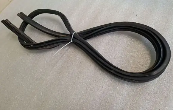 Ford Sierra Front door rubber seal