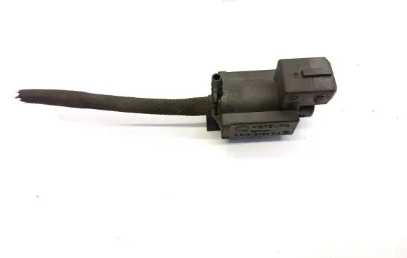 BMW 3 F30 F35 F31 Vacuum valve 7810831