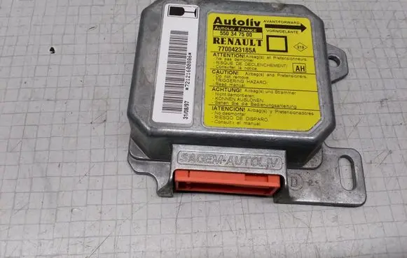 Renault Megane I Airbag control unit/module 7700423185A