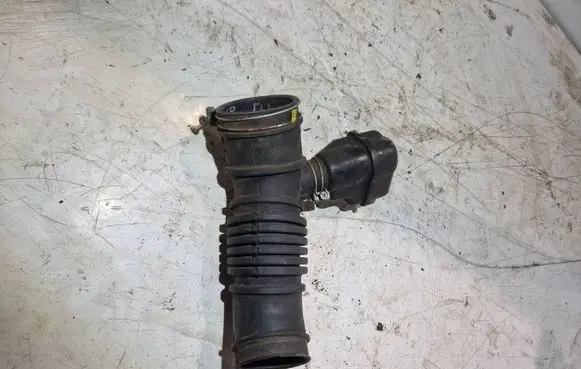 Mitsubishi Pajero Pinin Air intake hose/pipe MR539023