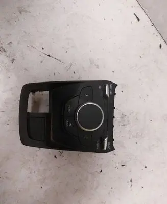 Audi Q2 - Head unit multimedia control 81B919614A 1700060451 APVAK124