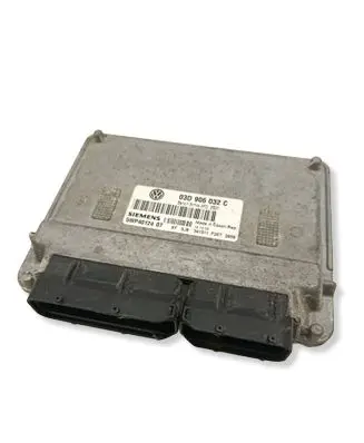 Volkswagen Polo IV 9N3 Engine control unit/module 03D906032C 5WP40124