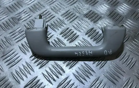 Toyota Avensis T250 Front interior roof grab handle
