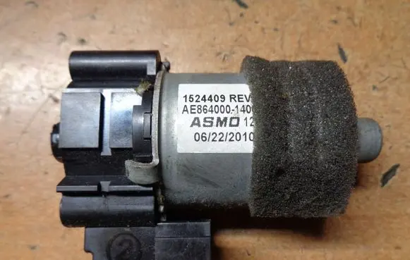 KIA Sorento Seat adjustment motor 8640001400