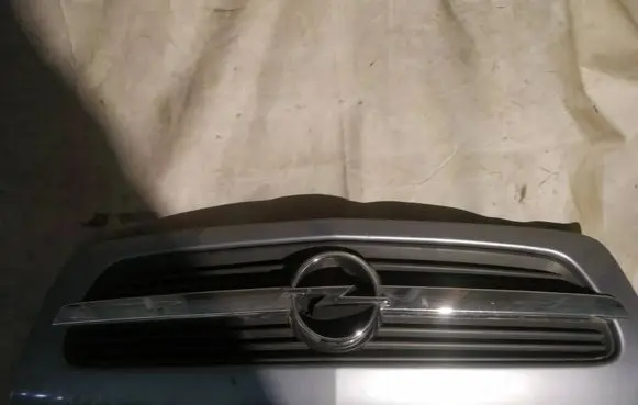 Opel Meriva A Front grill