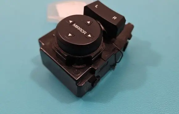 Hyundai Elantra VI Electric window control switch 93573F2010 IMPRK1496517