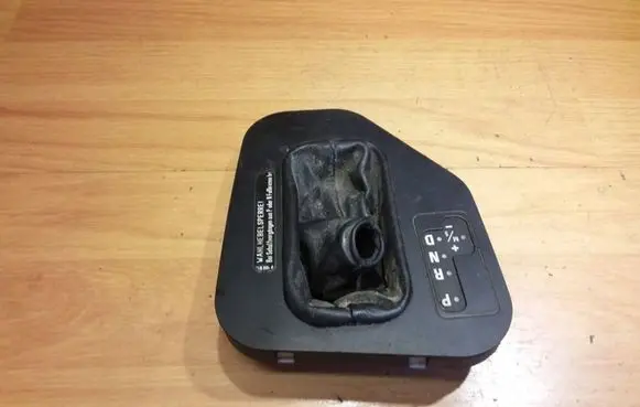 BMW 5 E39 Gear shift selector indicator 8221525