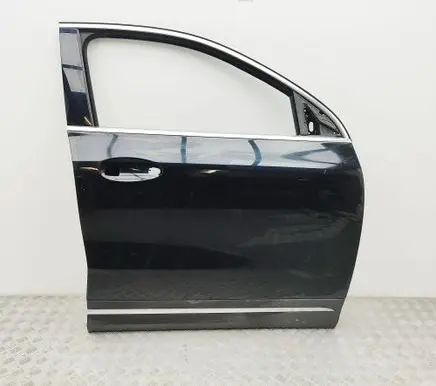 Mercedes-Benz GLA H247 Front door A2477202803