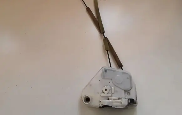 Mazda 6 Front door lock SPLK70RA
