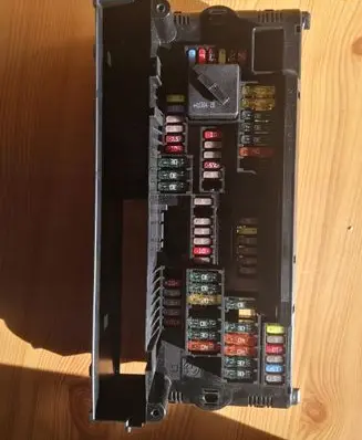 BMW 5 F10 F11 Fuse box set 9252815