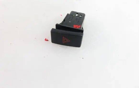 Toyota Avensis T250 Hazard light switch TR9503