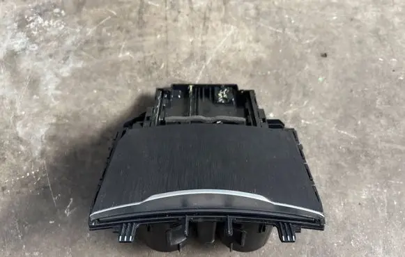 Alfa Romeo Stelvio Glove box 10004439