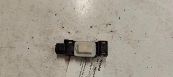 KIA Sportage Airbag deployment crash/impact sensor 0285003067 0Z95920000 95200Z000