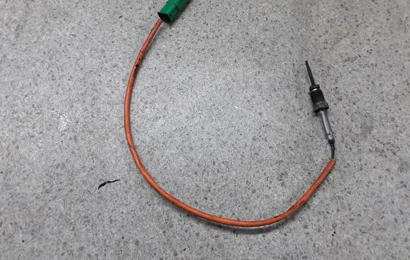 Exhaust gas temperature sensor