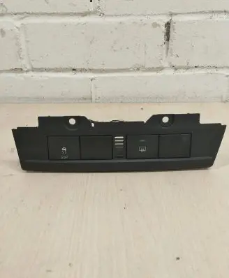 Ford Focus Windscreen/window heater switch 4M5113D734BB