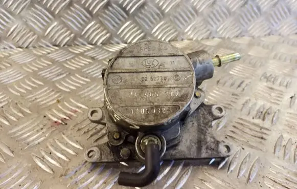Opel Vectra C Vacuum pump 24465382 13050385 0252738