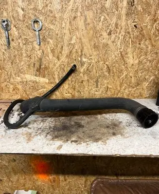 Mercedes-Benz S W220 Engine coolant pipe/hose a2205010082