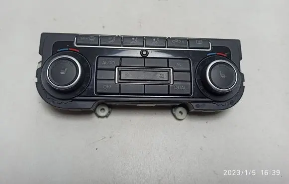 Volkswagen Tiguan Climate control unit 5K0907044EA