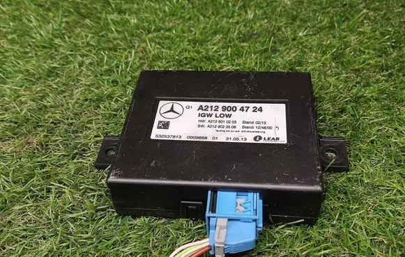 Mercedes-Benz E W212 Xenon control unit/module A2129004724 A2129010203 A2129023508