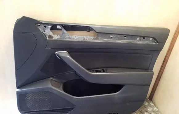 Volkswagen PASSAT B8 Front door card panel trim 3G2867166
