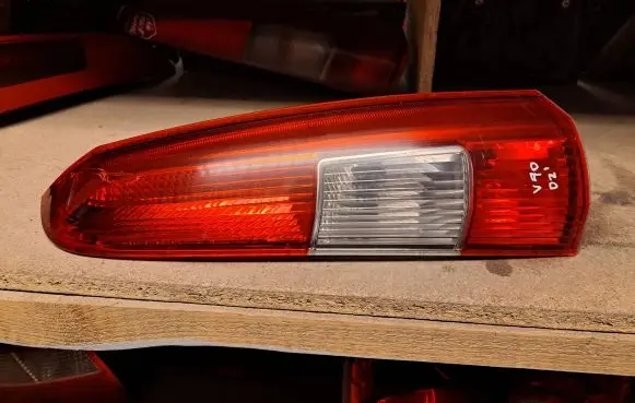 Volvo V70 Rear/tail lights 9154494