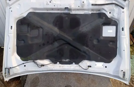 Mitsubishi Pajero Engine bonnet/hood sound/heat insulation 
