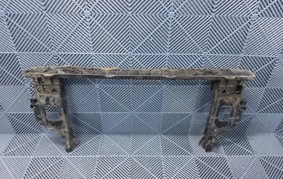 Hyundai i40 Radiator support slam panel 641013Z051