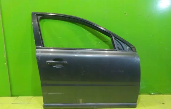 Volvo V70 Front door PRZOD PRAWE