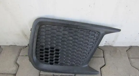 Subaru WRX STI Front bumper lower grill 57731VA400
