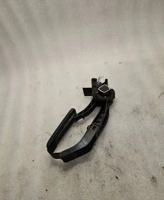 Mercedes-Benz E W211 Accelerator throttle pedal A2113000404