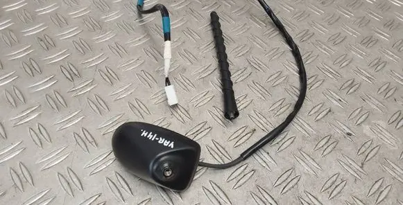 Toyota Yaris Aerial antenna amplifier 