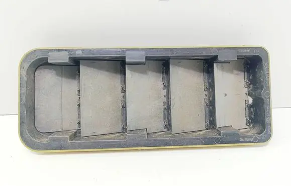 Volvo V60 Quarter panel pressure vent 8623444