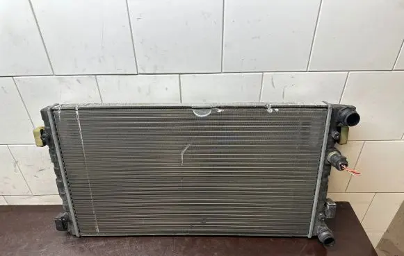 Volkswagen New Beetle Coolant radiator 1C0121253A