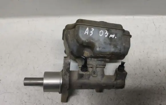 Audi A3 S3 8P Master brake cylinder