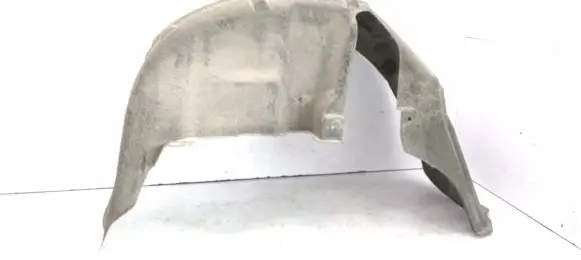 Rear arch fender liner splash guards