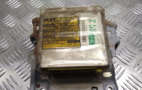 Toyota Prius (XW10) Airbag control unit/module 02420407QKM 8917047050 1523004204
