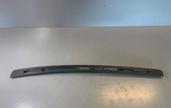 BMW 3 E36 Air vent grill in roof 8146227