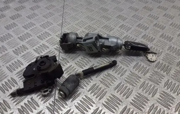 Ford Focus Ignition lock 3M51-3F880-AD