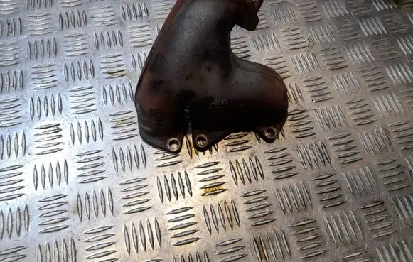 Volkswagen Touareg II Exhaust manifold 03H253032A
