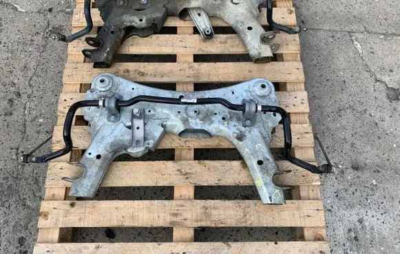 Mercedes-Benz Citan W415 Front subframe 546111291R