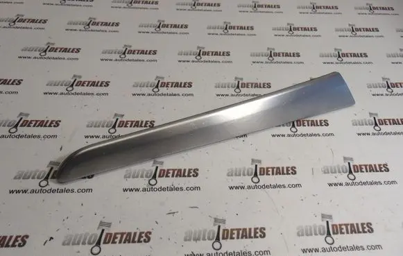 Mercedes-Benz B W245 Front door trim bar A1697271082